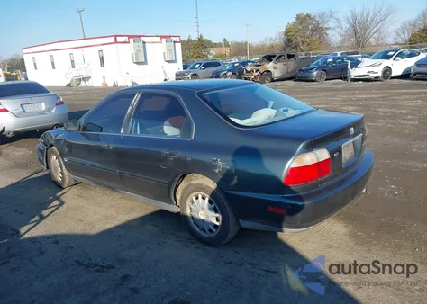 1996 Honda Accord Ex/Ex-R from USA, damaged, VIN 1HGCD5658TA089818